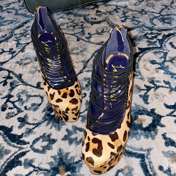 Animal Print Platform Heel’s by London Trash - Picture 2 of 8